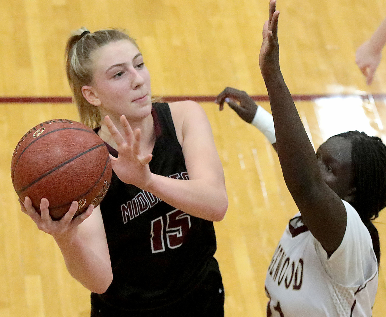 Middleton 59, Edgewood 53